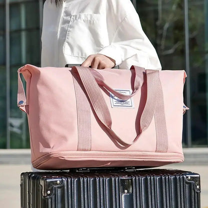 Women's Travel / Gym Duffel Bag Expandable Luggage Carry All Handbag - Black